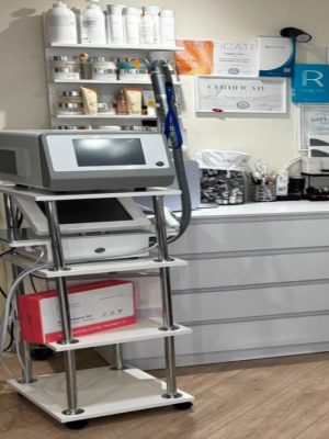Приватний кабінет косметолога для ін'єкційних та доглядових процедур у Києві